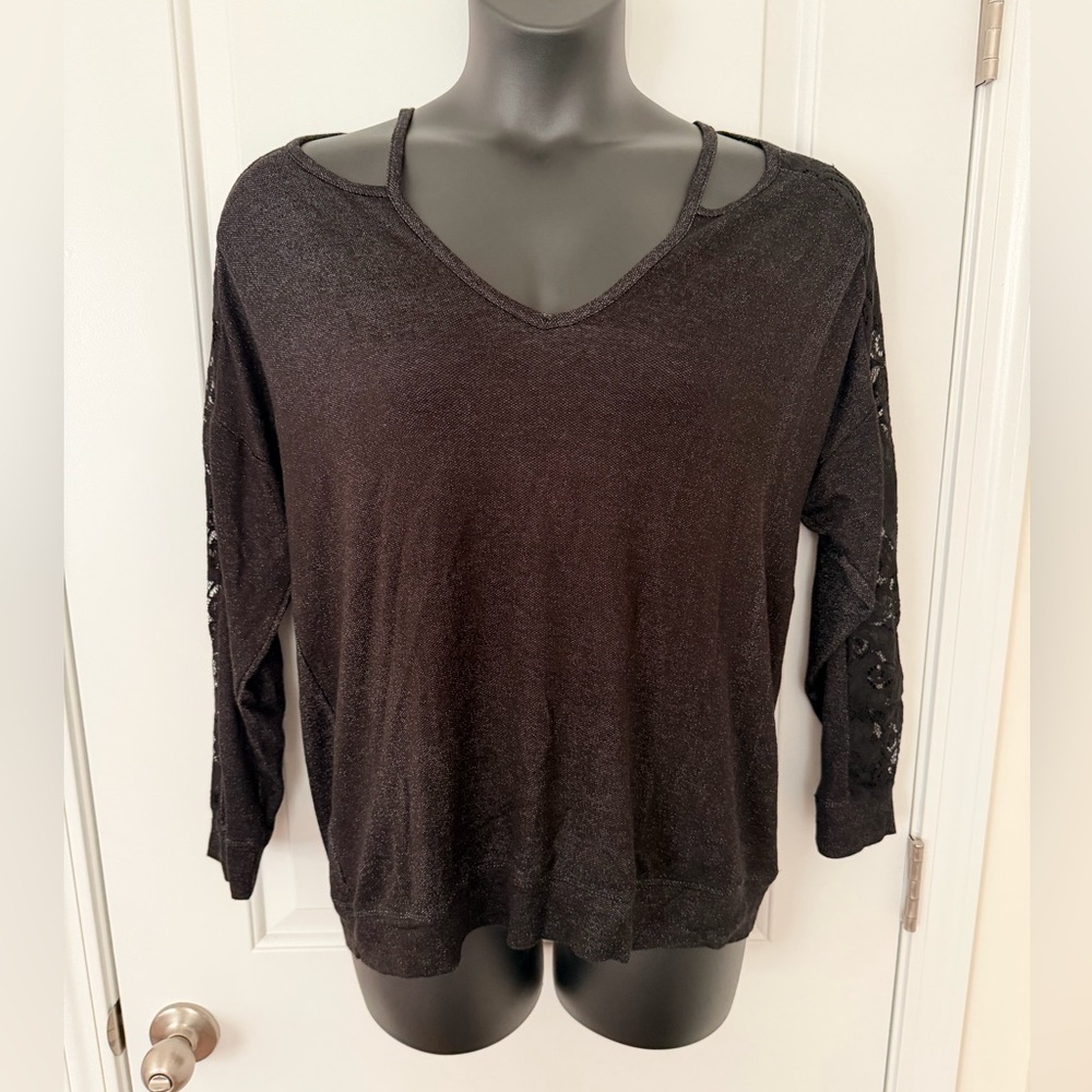 Venus Sexy Lace-Sleeved Black Women's Top Size L